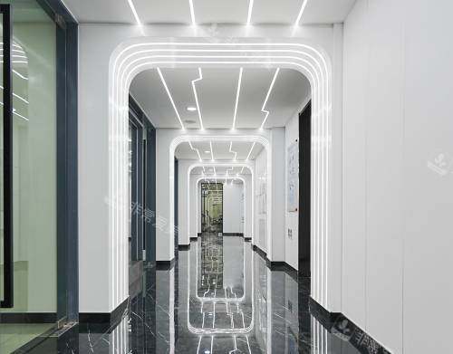 兰州康美齿科(渭源路院)走廊_副本