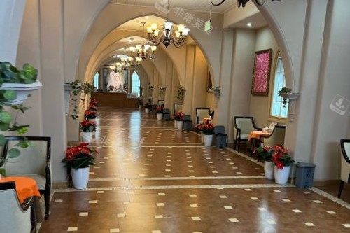 成都亚非牙科走廊