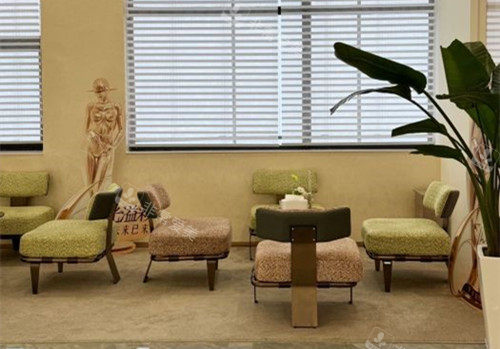 成都华生铂悦医疗美容内部休息等待区环境 成都华生铂悦医疗美容内部休息等待区环境