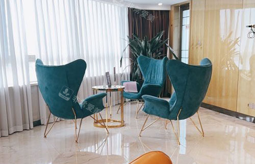 成都嬌點(diǎn)醫(yī)學(xué)美容休息區(qū) 成都嬌點(diǎn)醫(yī)學(xué)美容休息區(qū)