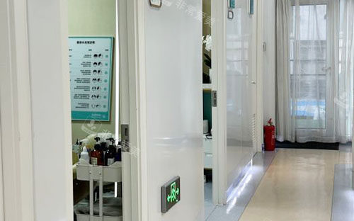 大连亲和植发医院好不好？专注毛囊种植，术后自然度获发友认可