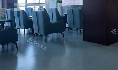山东潍坊医学院整形外科休息区