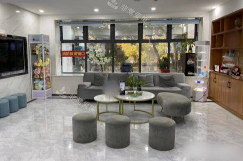 黄石乐芽口腔门诊部大厅