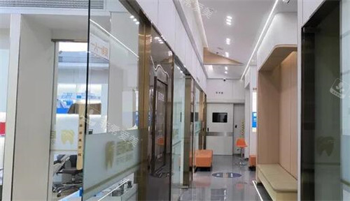 重庆启辰口腔走廊环境