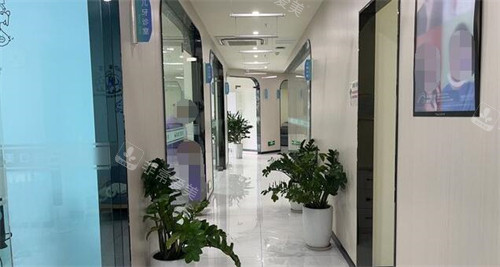 重庆吉美口腔走廊照片图