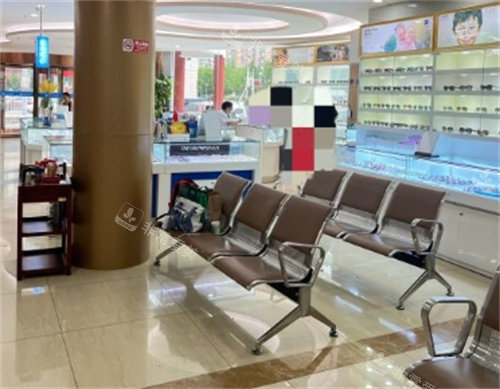 北京民众眼科休息区