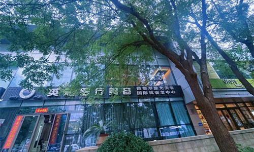 北京英煌美容室外门头