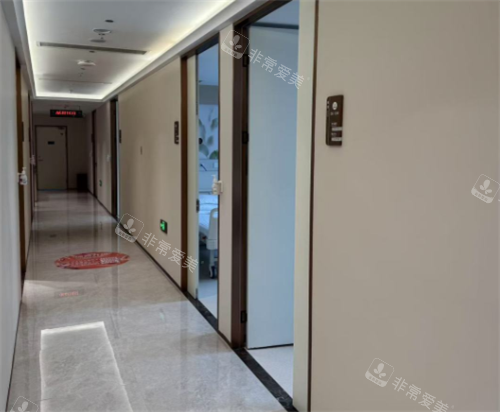 南京连天美美容过道区