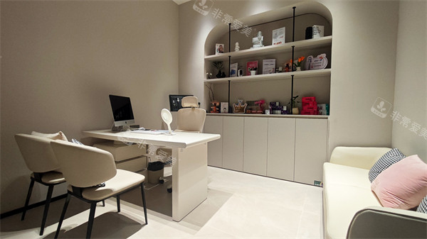 哈爾濱領(lǐng)藝醫(yī)療美容1樓面診室 哈爾濱領(lǐng)藝醫(yī)療美容1樓面診室