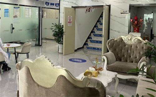 沈陽華美植發(fā)休息區(qū) 沈陽華美植發(fā)休息區(qū)