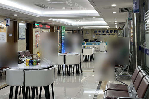 深圳华厦眼科医院屈光手术专科大厅