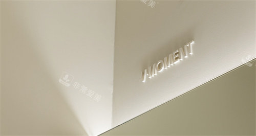 韩国vmoment医院皮肤科LOGO