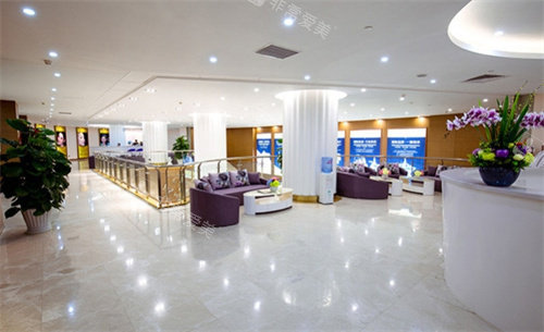 东莞爱思特医疗美容二楼大厅