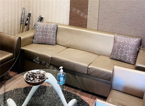 韩国胸部下垂矫正整形哪家医院好？网友推荐医院是棒棒整形/MD整形/格瑞丝整形~