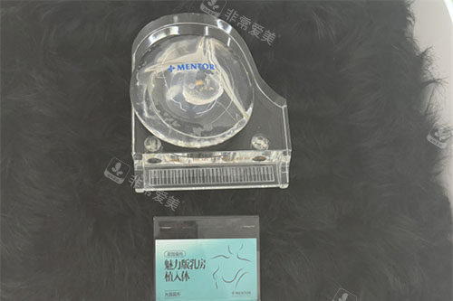 河南整形美容医院胸部整形假体