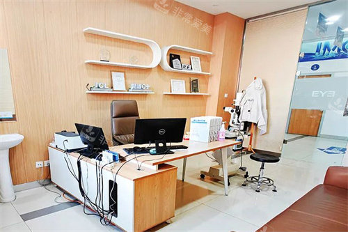 本溪爱尔眼科医院屈光诊室