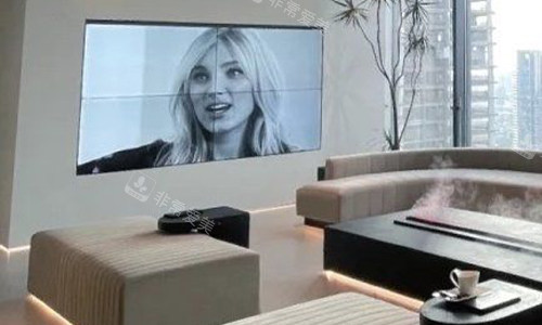 珠海韩妃医疗美容的等待区