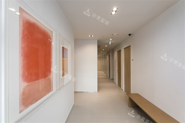 韓國弘大凱特皮膚科走廊 韓國弘大凱特皮膚科走廊