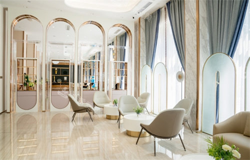 网评的深圳馒化脸修复医院排名：深圳美莱/艺星/富华/鹏程馒化脸修复技术对比