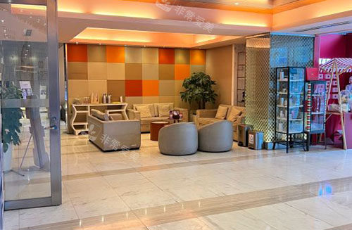 济南艺星整形一楼大厅环境实拍图