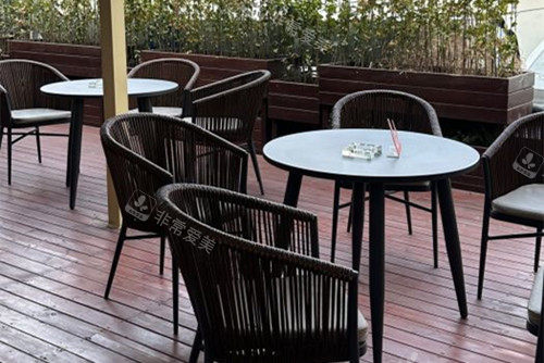 济南艺星整形外部休息等待区环境