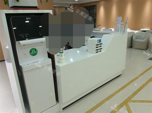 济宁中百口腔医院大厅环境