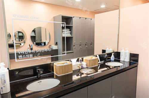 韩国本思医院釜山店更衣 韩国本思医院釜山店更衣