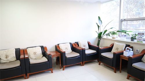 郑州爱尔眼科医院休息