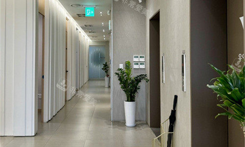 优雅人整形外科走廊图 优雅人整形外科走廊图