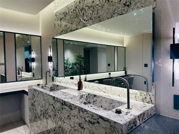 韩国genius整形皮肤科釜山西面店洗手间