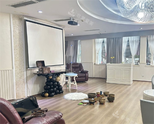 成都美極醫(yī)療美容休息區(qū)一角