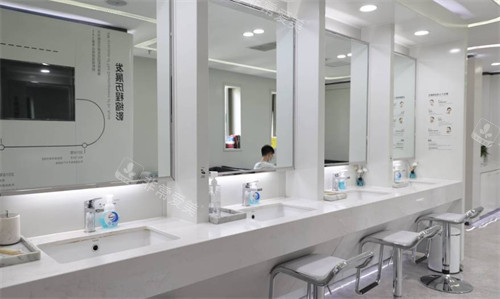 济南悟空祛痘顾客洗漱台