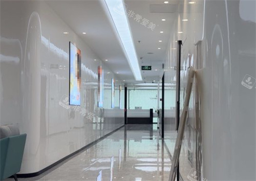 广州中家医家庭医生整形走廊环境图