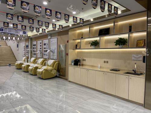 东莞碧莲盛植发大厅 东莞碧莲盛植发大厅