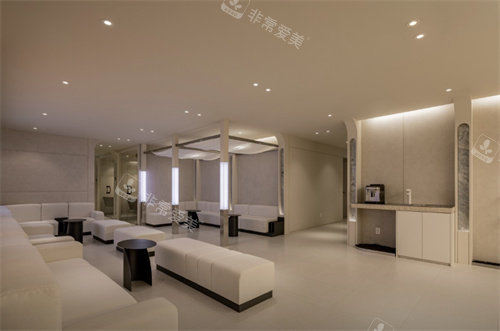 韩国江南诗丽雅皮肤科等待区