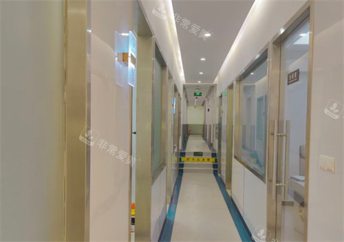 宁波溢泽口腔走廊