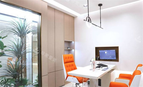 广州曙光口腔医院诊室