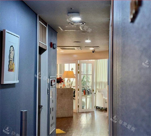 韩国清潭ELEV皮肤科走廊 韩国清潭ELEV皮肤科走廊