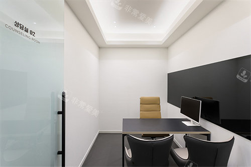 韩国aive皮肤科面诊室