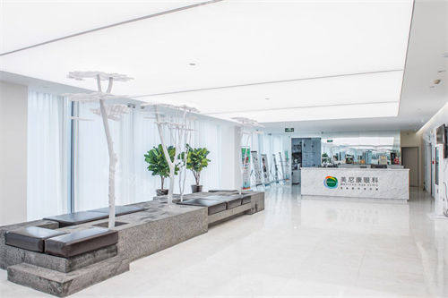 乌鲁木齐美尼康眼科医院大厅