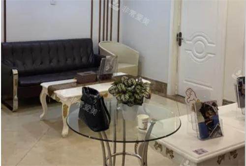 佛山顺德壹加壹整形等候区