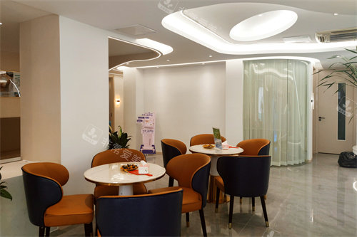 永康光大整形医院休息区