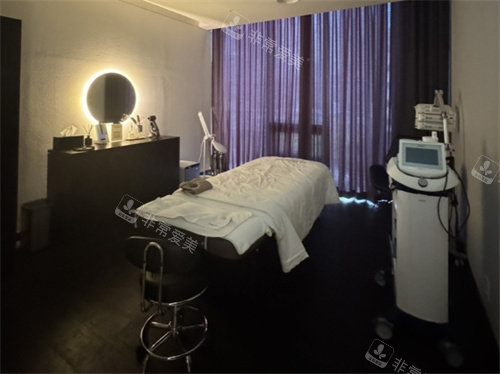 GD整形外科&皮肤科皮肤治疗室 GD整形外科&皮肤科皮肤治疗室