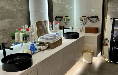 pagelab医院化妆间