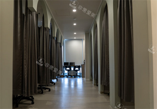 韩国VSline皮肤科狎欧亭店走廊环境 韩国VSline皮肤科狎欧亭店走廊环境