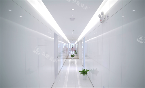 南昌佳美整形医院走廊