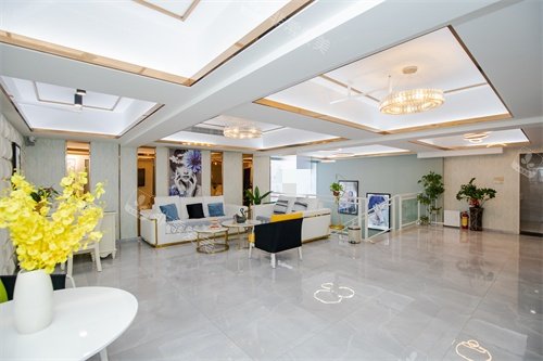 汕头莱美医疗美容门诊部二层大厅