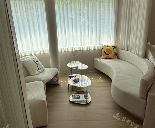 清潭minit皮肤科等候区 清潭minit皮肤科等候区