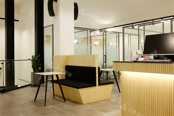 韩国pagelab医院新论岘店等候区 韩国pagelab医院新论岘店等候区