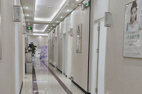 广州广大整形医院看诊区